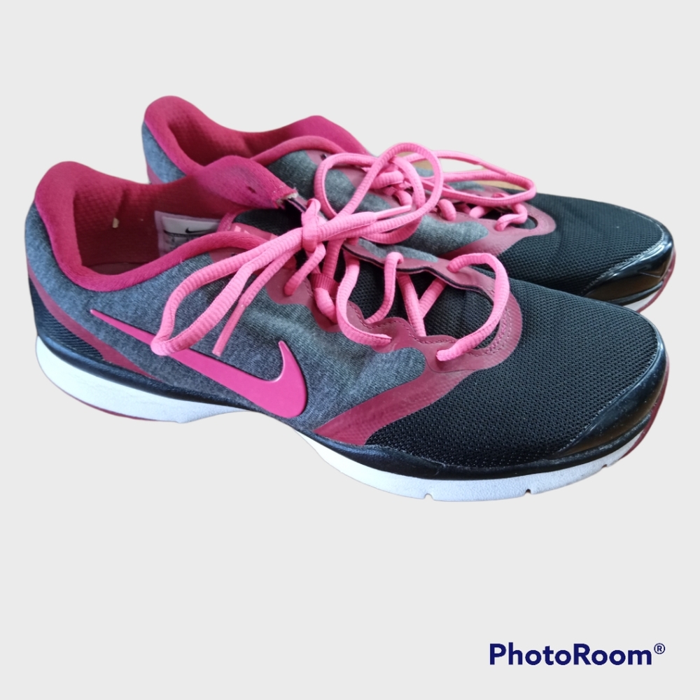 Nike Training Womens Size 9 Pink/Black/Grey Athletic Shoes 653543-002